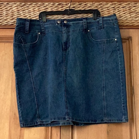 🦋NWOT Avenue Jeans So Fun Size 26 Awesome Denim Skirt Wardrobe Must Have 🦋 - Picture 3 of 11